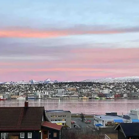 Cosy Flat Near Cable Car And The Arctic Cathedral Apartment Tromso Exterior photo